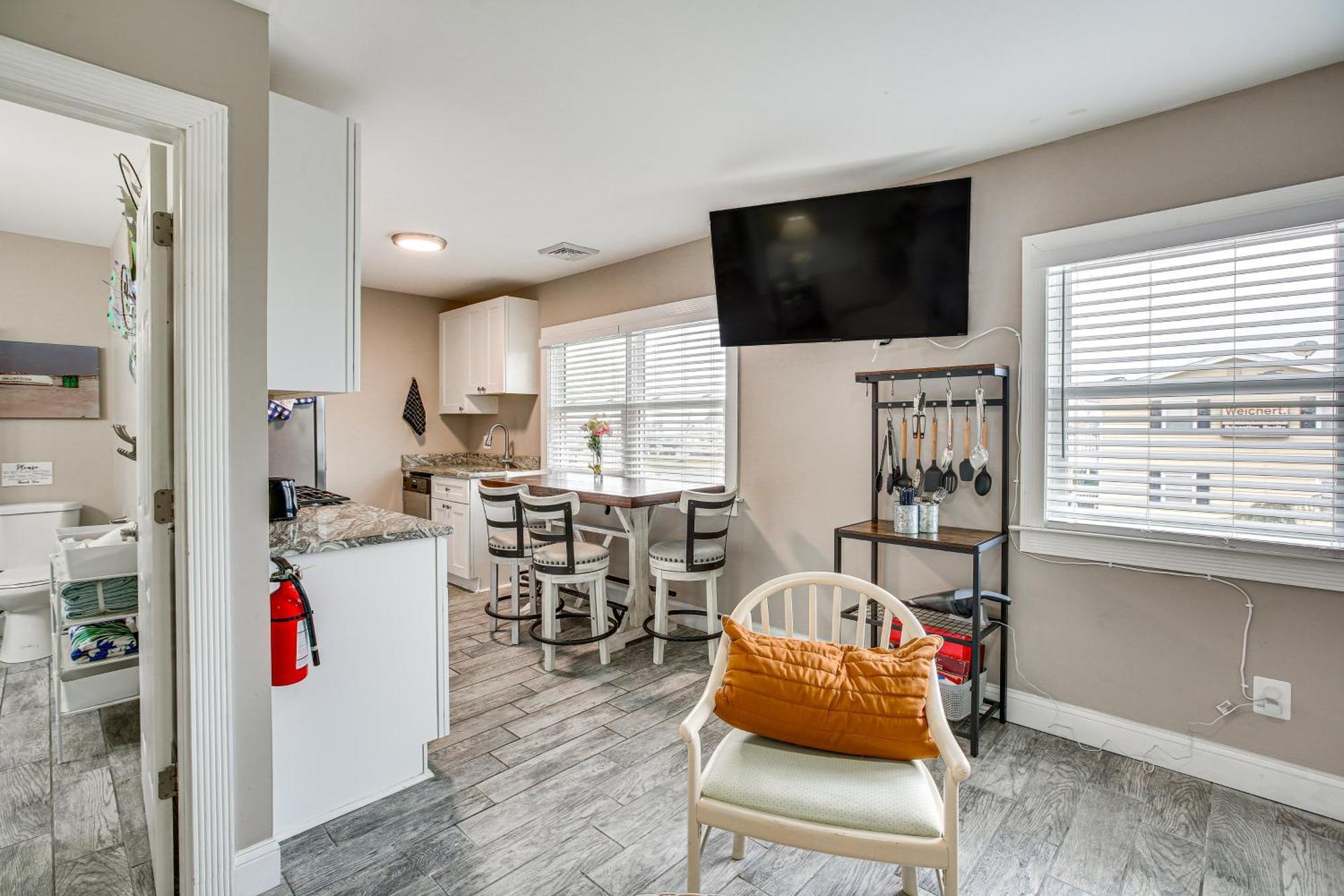 Bright Duplex Condo Walk To Brigantine Beach! Екстер'єр фото